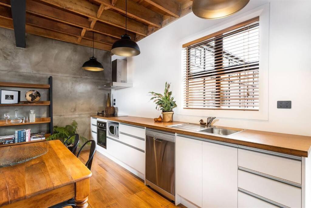Apartment 4 - Haddin Court - Chic Ny Loft Style Бленем Экстерьер фото
